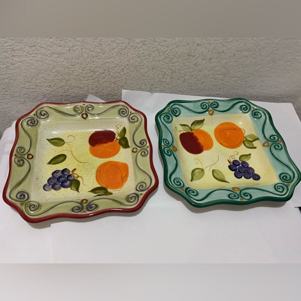 Lot of 2 Tabletops Unlimited MEDICI 10" Square Scalloped Plates Bowls Fruit G17